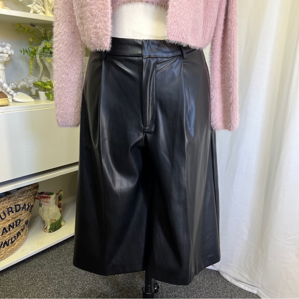 Mango Black Faux-Leather Gaucho Pants - Picture 3 of 16